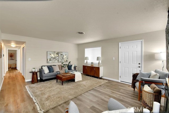 Detail Gallery Image 7 of 36 For 774 Regent Loop, Yuba City,  CA 95991 - 3 Beds | 1 Baths