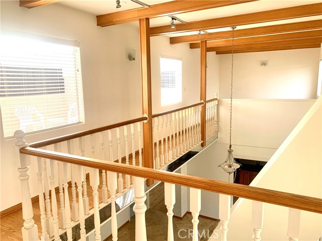 Detail Gallery Image 22 of 32 For 425 S Catalina Ave #4,  Redondo Beach,  CA 90277 - 3 Beds | 3 Baths