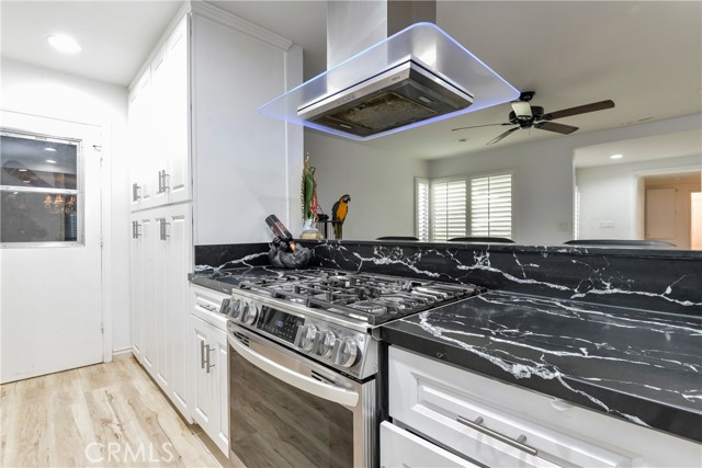 Detail Gallery Image 16 of 36 For 18915 Cantara St, Reseda,  CA 91335 - 3 Beds | 2 Baths