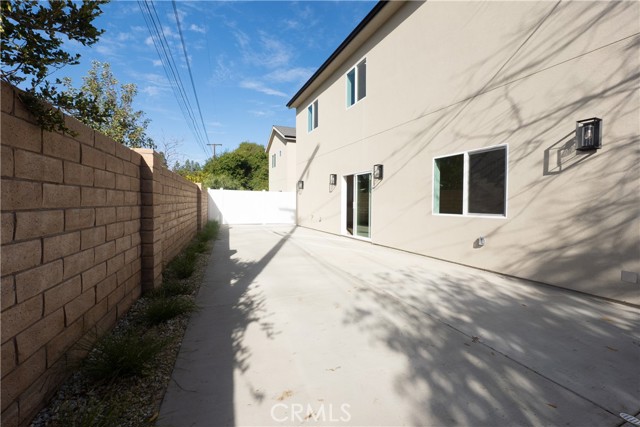 Detail Gallery Image 21 of 22 For 10417 Amigo Ave, Porter Ranch,  CA 91326 - 3 Beds | 2/1 Baths