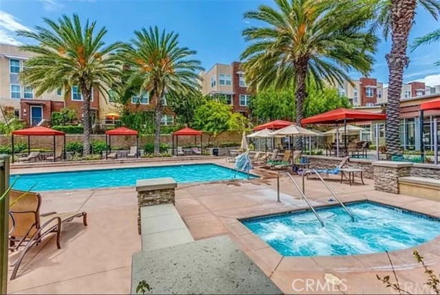 Detail Gallery Image 4 of 13 For 16 Compass, Aliso Viejo,  CA 92656 - 2 Beds | 2/1 Baths