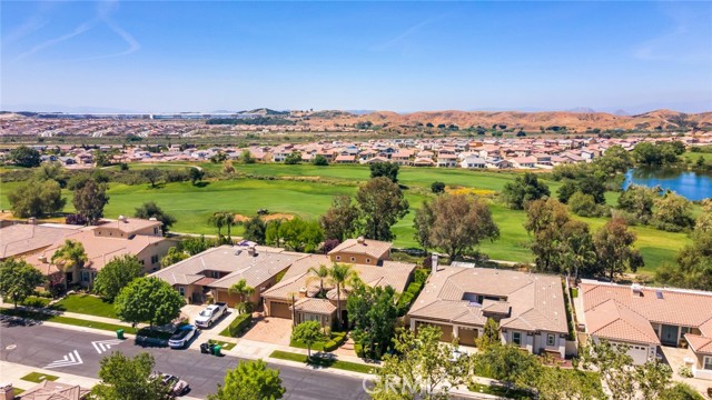 36235 Bay Hill Drive, Beaumont CA: https://media.crmls.org/medias/83ef5c09-9daa-430d-b2ce-00a1fd89db1c.jpg