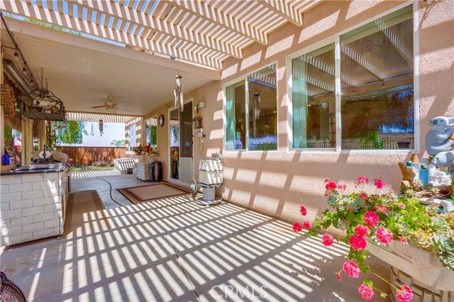 3828 Agave Court, Perris CA: https://media.crmls.org/medias/83efe211-1f63-449f-80a0-31f3fe6fe9ff.jpg