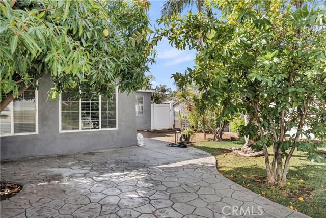 Detail Gallery Image 3 of 22 For 604 E Ash St, Brea,  CA 92821 - 4 Beds | 2 Baths