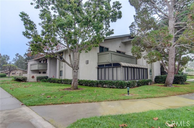 8777 Coral Springs Court, Huntington Beach CA: https://media.crmls.org/medias/83f09014-314c-40a1-b87a-a5e77296b557.jpg