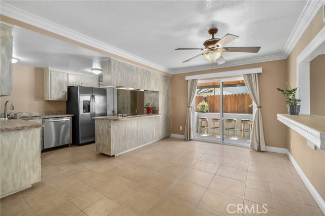 Detail Gallery Image 7 of 32 For 8631 Holly St, Rancho Cucamonga,  CA 91701 - 3 Beds | 2 Baths
