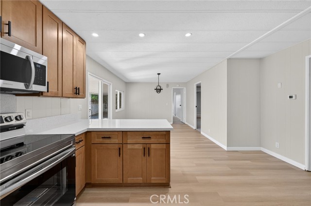 Detail Gallery Image 10 of 37 For 25139 W Posey, Hemet,  CA 92544 - 2 Beds | 2 Baths