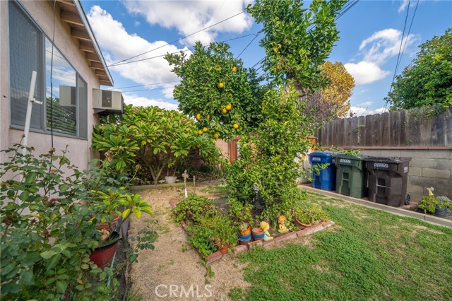 7558 Citronell Avenue, Pico Rivera CA: https://media.crmls.org/medias/83f4af21-2efa-44df-8421-e47f96379cca.jpg
