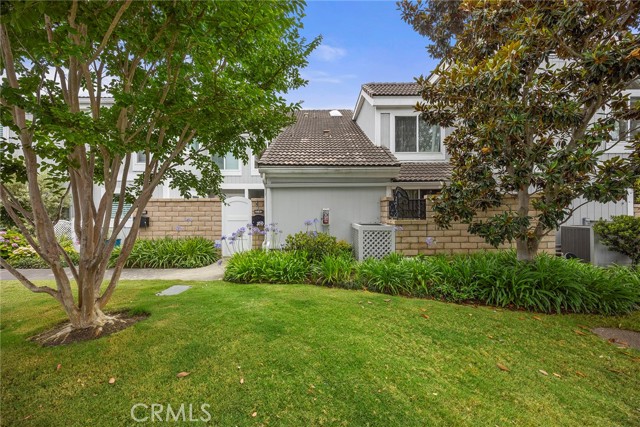 Detail Gallery Image 24 of 59 For 3742 Montego Dr, Huntington Beach,  CA 92649 - 3 Beds | 3 Baths
