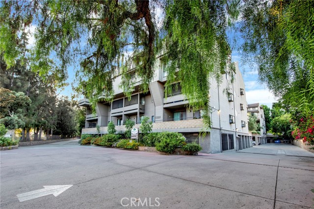 Detail Gallery Image 2 of 37 For 13331 Moorpark St #319,  Sherman Oaks,  CA 91423 - 2 Beds | 2 Baths