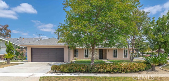 Detail Gallery Image 2 of 32 For 996 S Hilda St, Anaheim,  CA 92806 - 4 Beds | 2 Baths