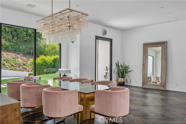 9924 Liebe Drive, Beverly Hills CA: https://media.crmls.org/medias/83f5672b-74e9-4a7f-a85b-37a55dac2d46.jpg