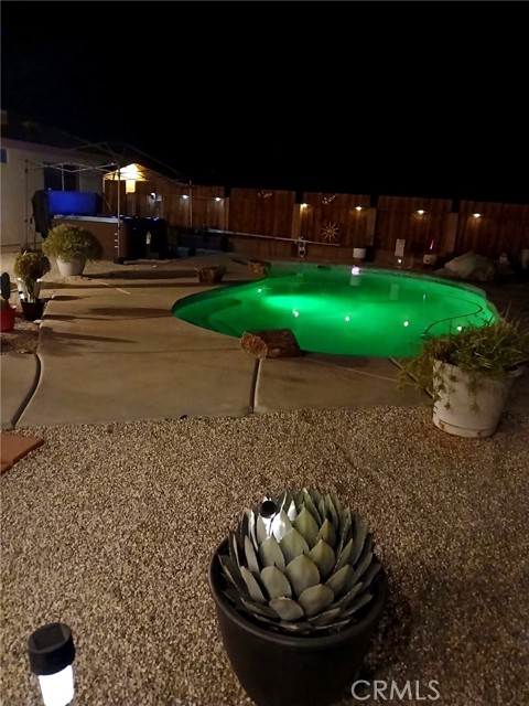 21961 Thunderbird, Apple Valley CA: https://media.crmls.org/medias/83f5da6f-dc0a-493e-a9fe-235515616b79.jpg