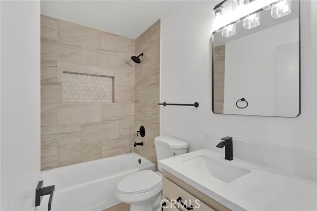 Detail Gallery Image 35 of 71 For 329 Lindero Rd, Pinon Hills,  CA 92372 - 7 Beds | 4 Baths