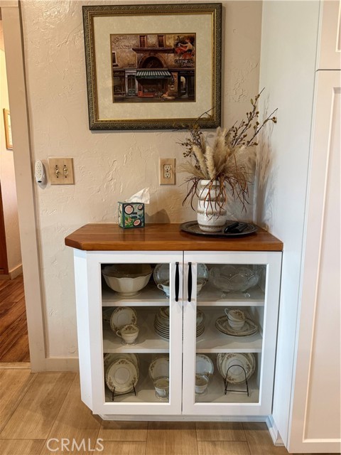 Detail Gallery Image 17 of 47 For 25565 Road 13, Chowchilla,  CA 93610 - 4 Beds | 3 Baths