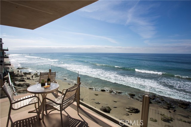 683 Sleepy Hollow Lane # 4, Laguna Beach, California 92651, 2 Bedrooms Bedrooms, ,2 BathroomsBathrooms,Residential Lease,For Rent,683 Sleepy Hollow Lane # 4,CROC23220307