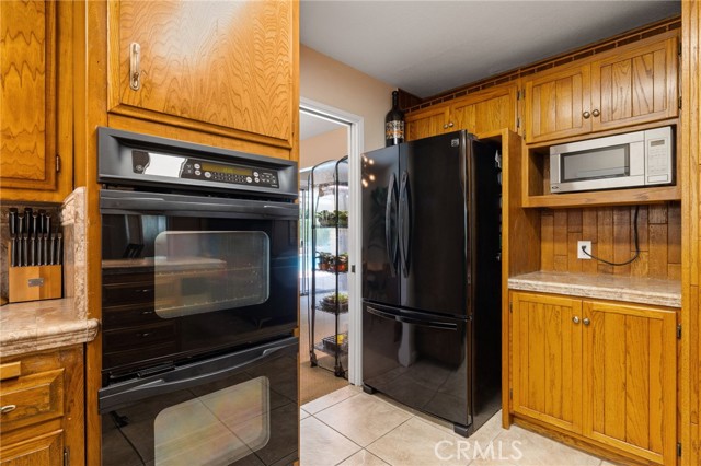 Detail Gallery Image 30 of 60 For 2924 Elm St, Bakersfield,  CA 93301 - 4 Beds | 2 Baths