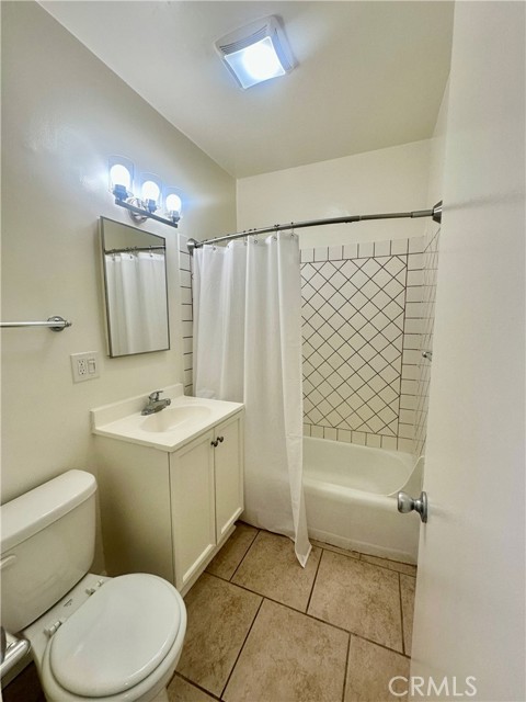 767 Freeman Avenue, Long Beach CA: https://media.crmls.org/medias/83f8cdb4-2e1e-4b03-b06c-b42d835531f9.jpg