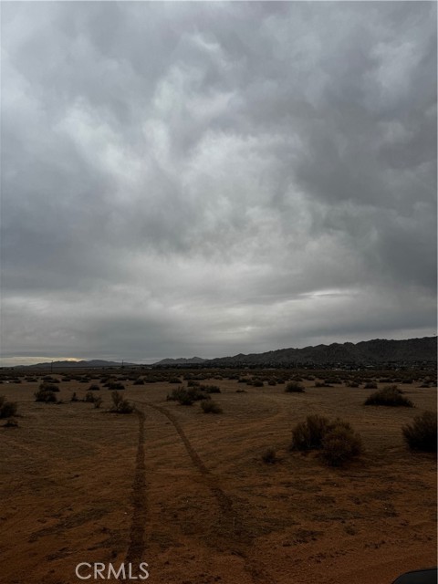 0 Flint Road, Apple Valley CA: https://media.crmls.org/medias/83f9d676-683a-4f0e-966e-91f319665ef6.jpg