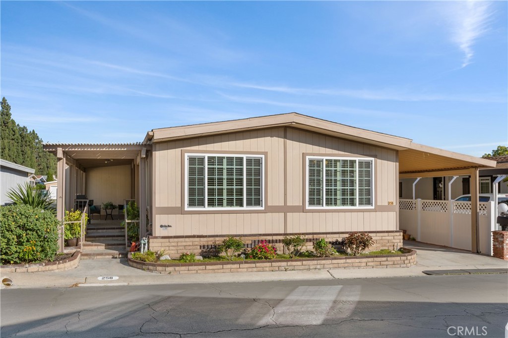 5200 Irvine #258