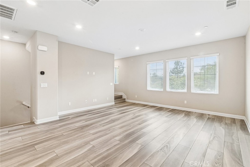 11011 Logan Way - photo 8