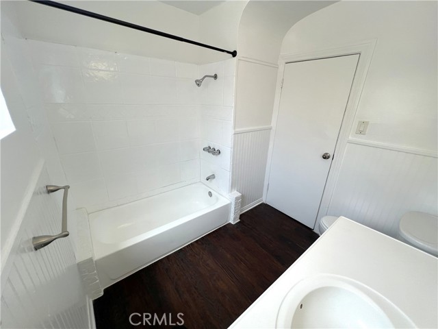 Detail Gallery Image 16 of 16 For 3507 Edgehill Dr, Los Angeles,  CA 90018 - 3 Beds | 1 Baths
