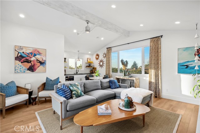 807 Aleppo Street, Newport Beach CA: https://media.crmls.org/medias/83fb64ef-da6e-4355-ac67-00e44b2c10a3.jpg