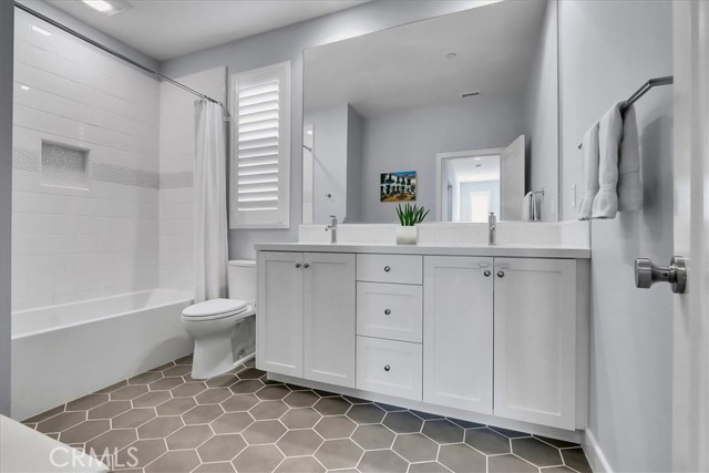 185 Plum Lily, Irvine CA: https://media.crmls.org/medias/83fc1243-88b1-4bed-92a6-629efddc31af.jpg