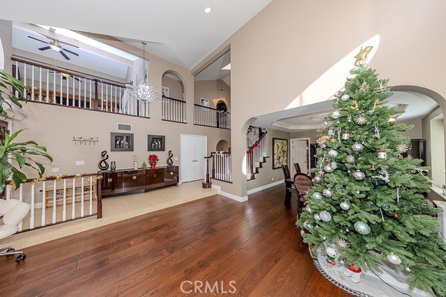 Detail Gallery Image 8 of 40 For 20475 via Infanta, Yorba Linda,  CA 92887 - 4 Beds | 3 Baths