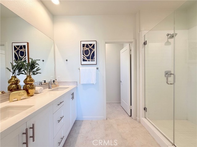 268 Novel, Irvine CA: https://media.crmls.org/medias/83fd628a-9936-4c6e-8a32-53a882aeb78d.jpg