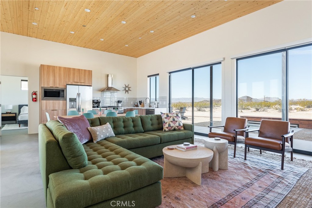 MLS #OC25252213 image #5