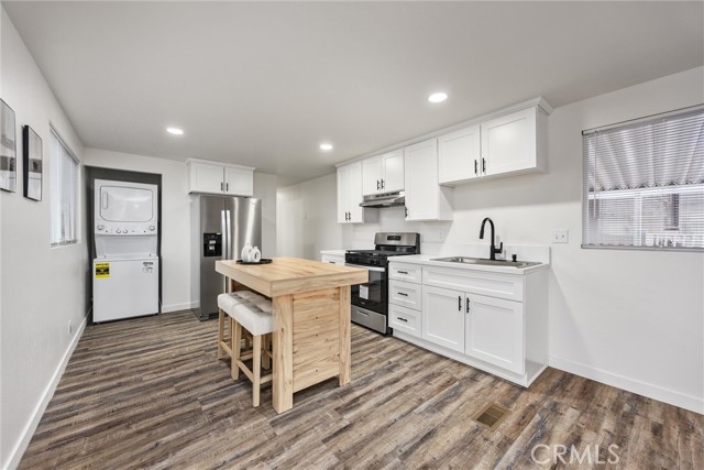 Detail Gallery Image 10 of 41 For 306 Kings Ln, Bakersfield,  CA 93308 - 2 Beds | 1 Baths