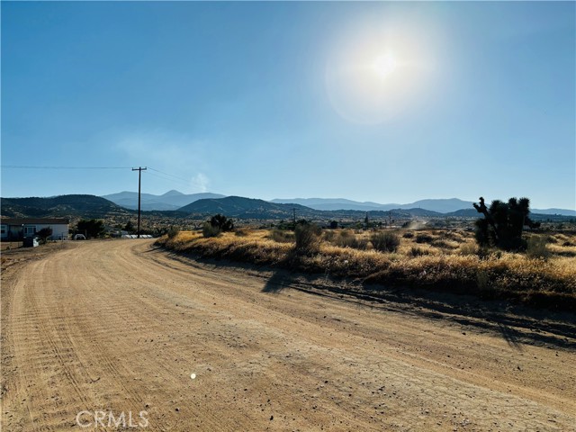 Detail Gallery Image 30 of 30 For 8225 Ailanthus St, Phelan,  CA 92371 - 3 Beds | 2/1 Baths