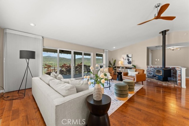 Detail Gallery Image 5 of 50 For 5419 Royal Oaks, Oroville,  CA 95966 - 3 Beds | 2/1 Baths