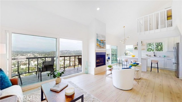 496 Crane Boulevard, Los Angeles CA: https://media.crmls.org/medias/8401ef05-2163-41e1-8cc8-3a25e13b22d3.jpg