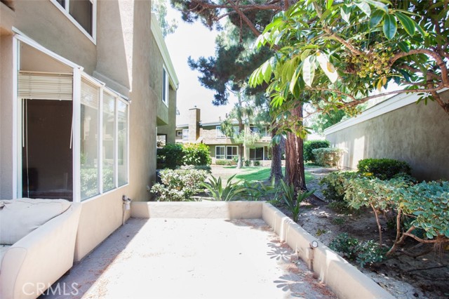 72 Vassar Aisle, Irvine CA: https://media.crmls.org/medias/84031d79-f99f-41cd-9f0d-67722d4cf2a1.jpg