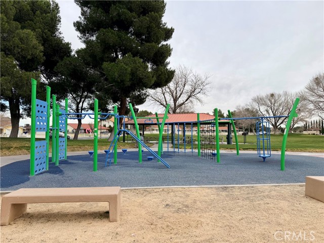 Detail Gallery Image 24 of 31 For 13839 Topmast Dr, Helendale,  CA 92342 - 3 Beds | 2 Baths