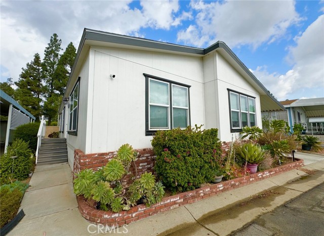 Detail Gallery Image 1 of 47 For 840 E Foothill Bld #200,  Azusa,  CA 91702 - 2 Beds | 2 Baths