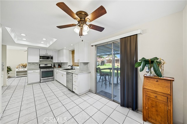 Detail Gallery Image 8 of 31 For 39785 Knollridge Dr, Temecula,  CA 92591 - 4 Beds | 2/1 Baths