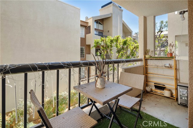 Detail Gallery Image 17 of 32 For 5510 Owensmouth Ave #218,  Woodland Hills,  CA 91367 - 1 Beds | 1 Baths