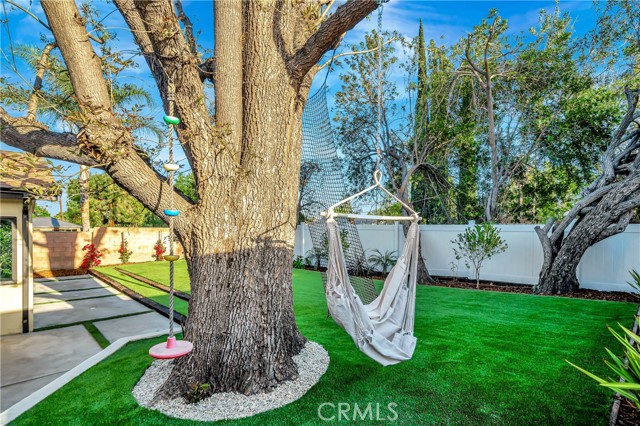 Detail Gallery Image 39 of 41 For 24250 Friar St, Woodland Hills,  CA 91367 - 4 Beds | 4 Baths