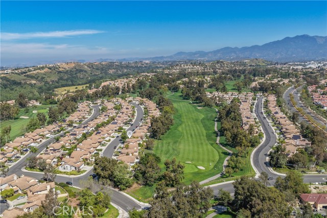 Detail Gallery Image 9 of 55 For 34 Reata, Rancho Santa Margarita,  CA 92688 - 4 Beds | 2/1 Baths