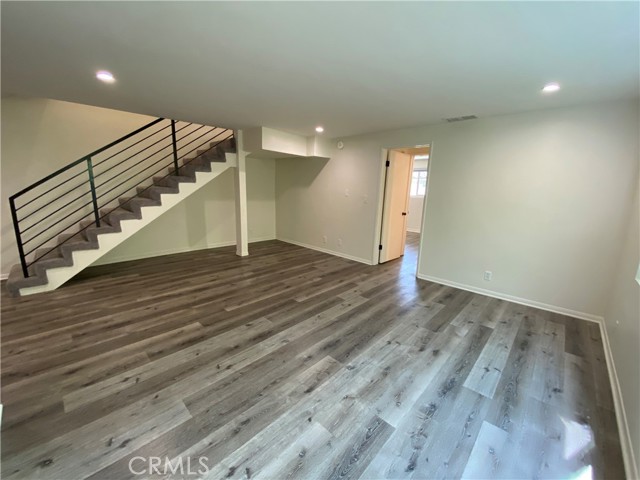 Detail Gallery Image 8 of 24 For 208 S Park View St #2,  Los Angeles,  CA 90057 - 4 Beds | 2 Baths