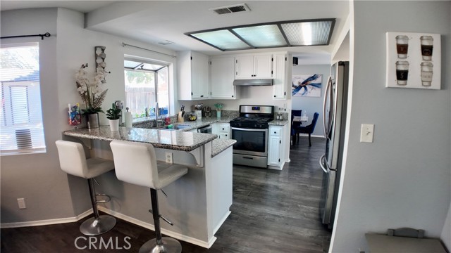 Detail Gallery Image 12 of 62 For 2335 Langhorn St, Lancaster,  CA 93535 - 4 Beds | 2/1 Baths