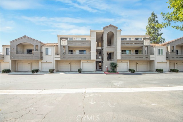 Detail Gallery Image 1 of 24 For 1000 Vista Del Cerro Dr #102,  Corona,  CA 92879 - 1 Beds | 1 Baths