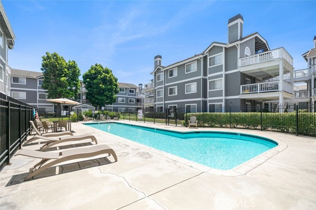 Detail Gallery Image 30 of 33 For 10401 Garden Grove #53,  Garden Grove,  CA 92843 - 2 Beds | 2 Baths