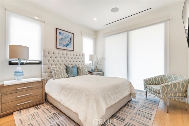 Detail Gallery Image 39 of 61 For 221 Heliotrope Ave, Corona Del Mar,  CA 92625 - 4 Beds | 5/1 Baths