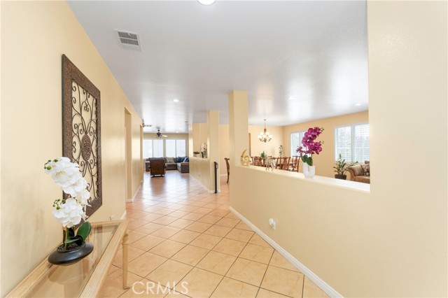 39600 Calle Gayube, Hemet CA: https://media.crmls.org/medias/84073051-c107-4e7b-91cb-db7c46db53ca.jpg