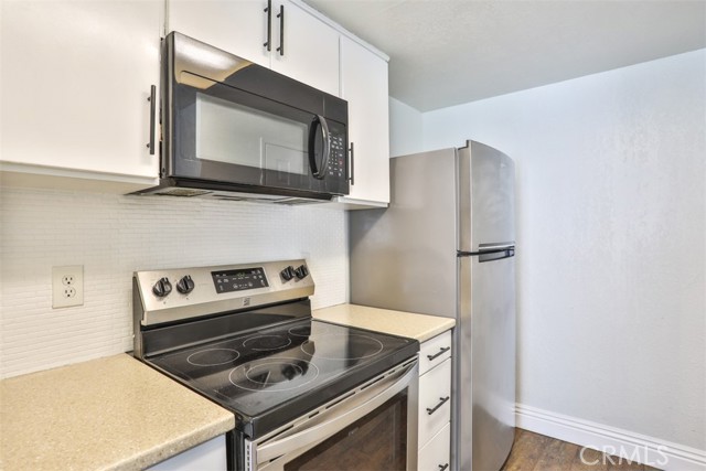 3025 N White Avenue, La Verne CA: https://media.crmls.org/medias/840756ea-711e-44ba-a9c6-574cb512c664.jpg