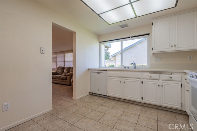 Detail Gallery Image 11 of 30 For 35207 Village 35, Camarillo,  CA 93012 - 2 Beds | 2 Baths